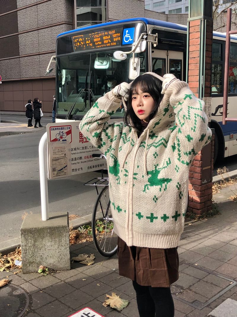 Deer zip-up