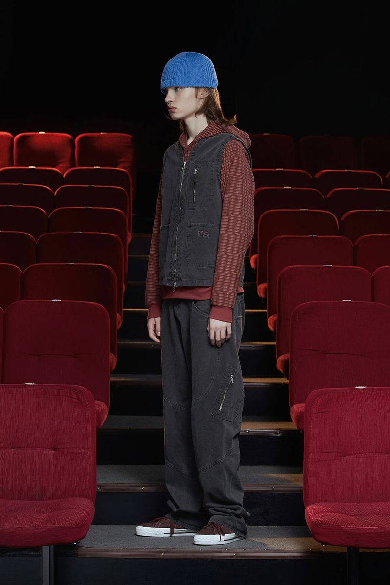 DYED ZIP CARGO VEST / CHARCOAL