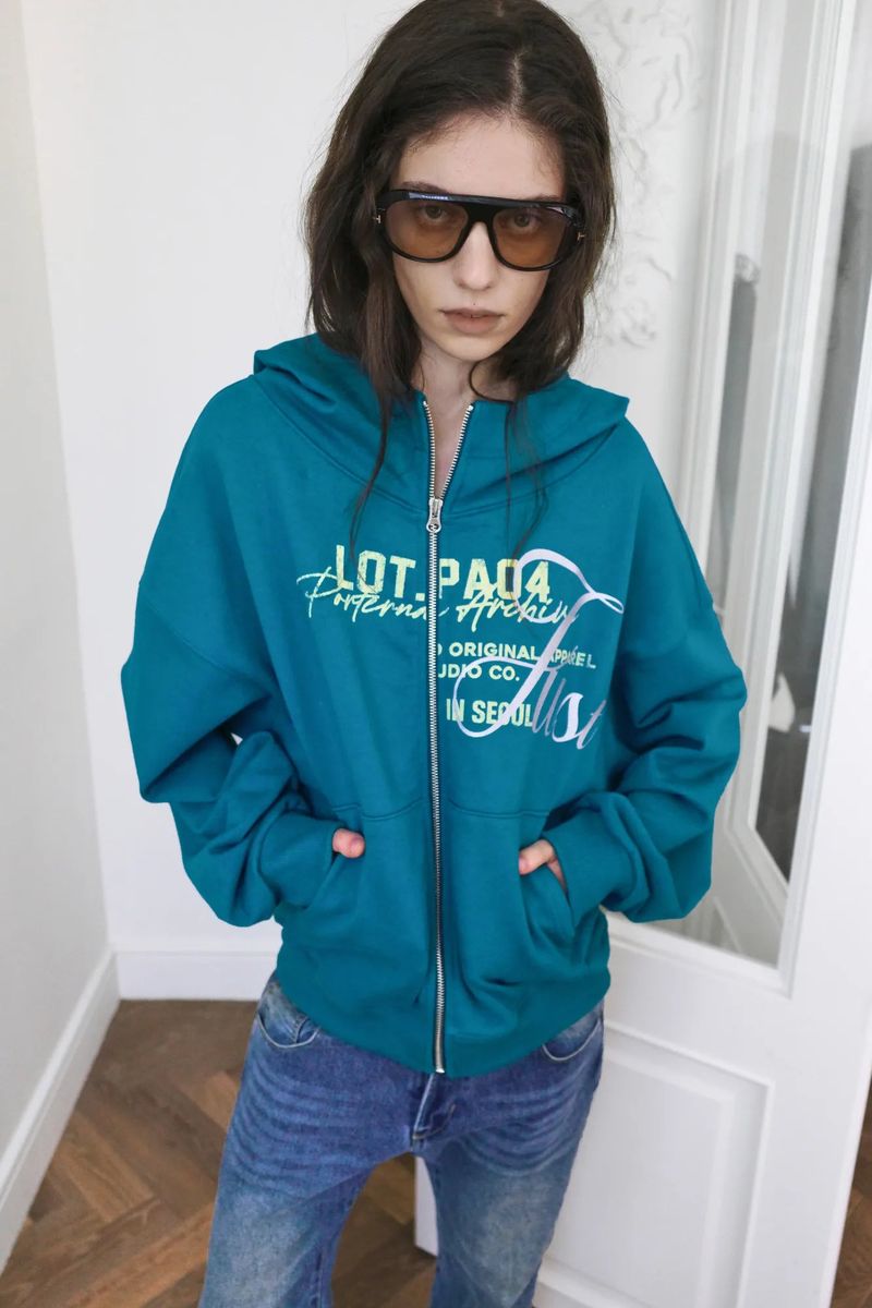 26SS★ ハイネックヴィンテージグラフィックフーディージップアップ