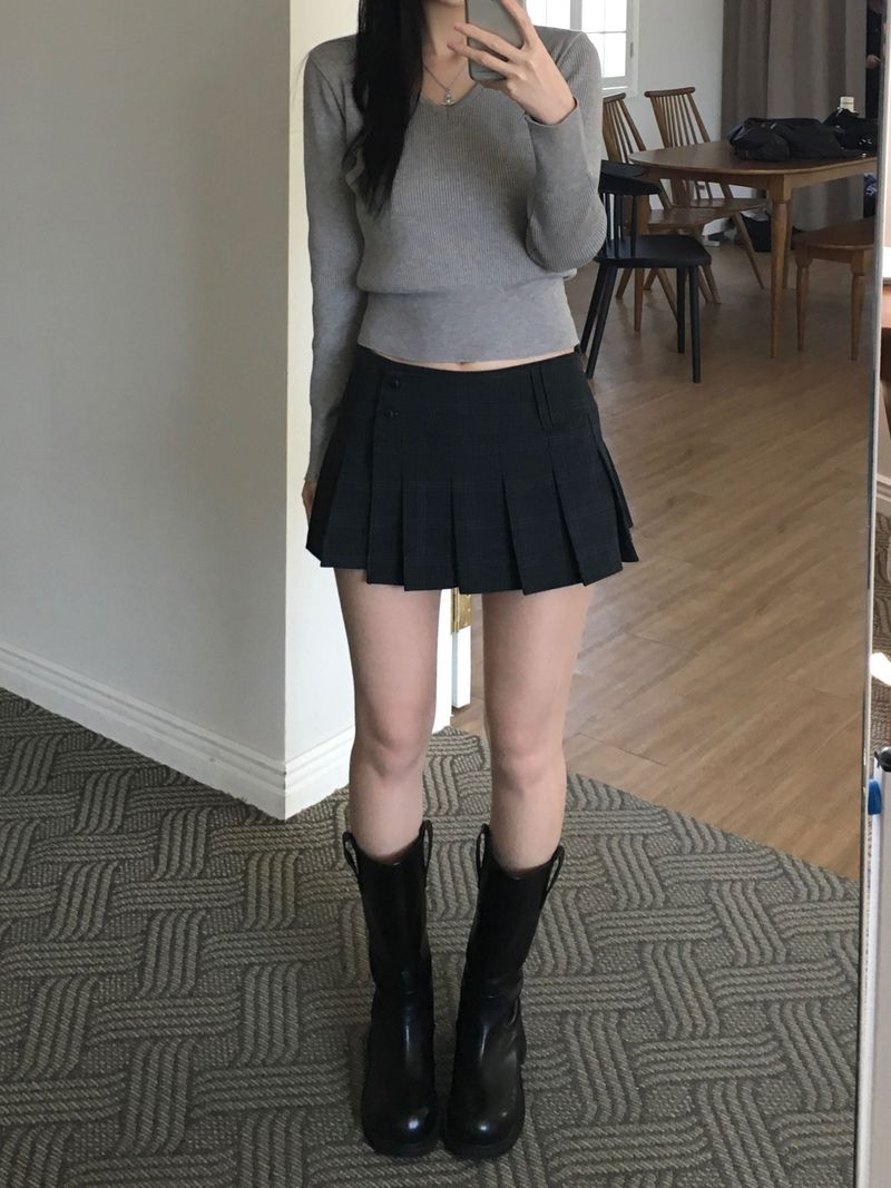 Basic V-neck knitwear (4 colors)