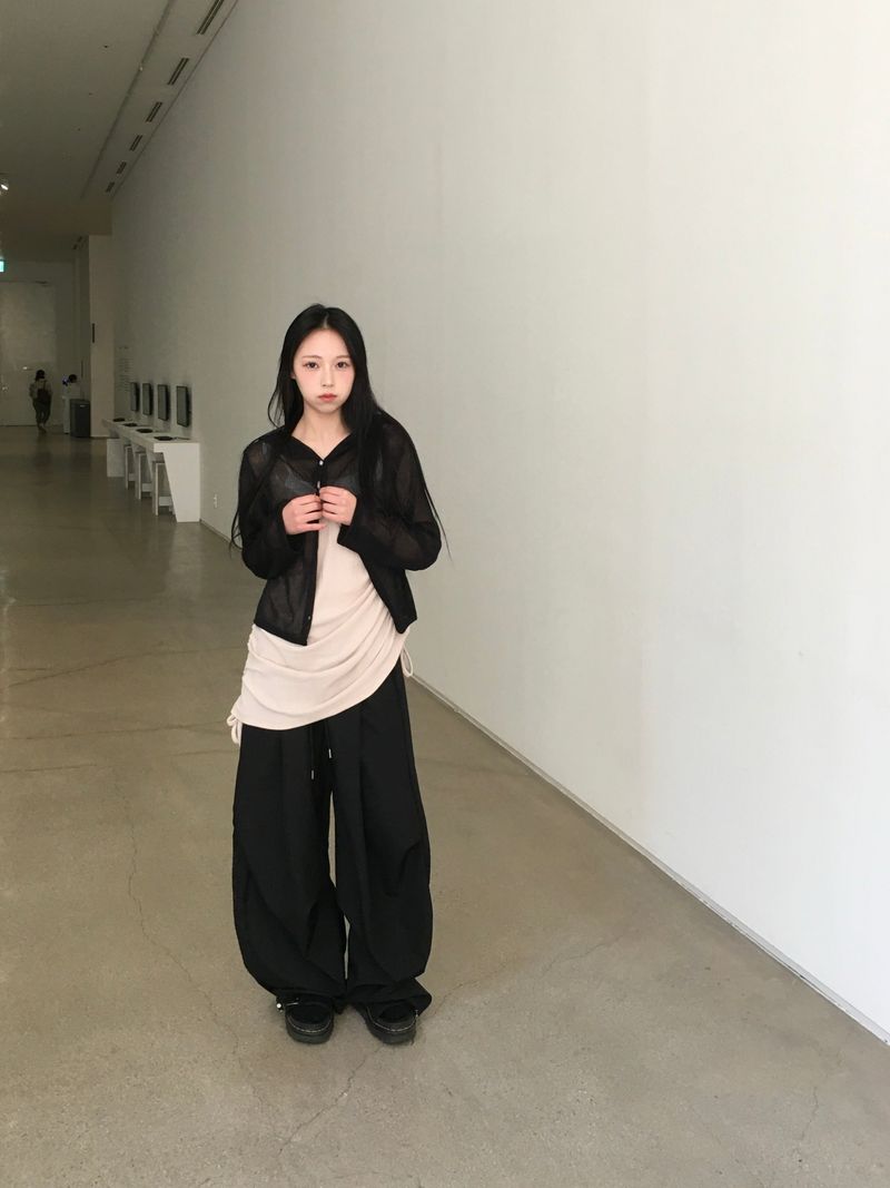 Cool Over Curved Nylon Pants (7c)