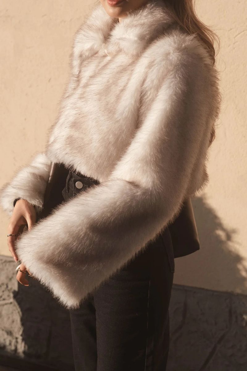 We Fell In Love In Reality（ウィ フェル イン ラブ イン リアリティ）の「Polar Fox Faux Fur Jacket（Jackets/Outerwear）」