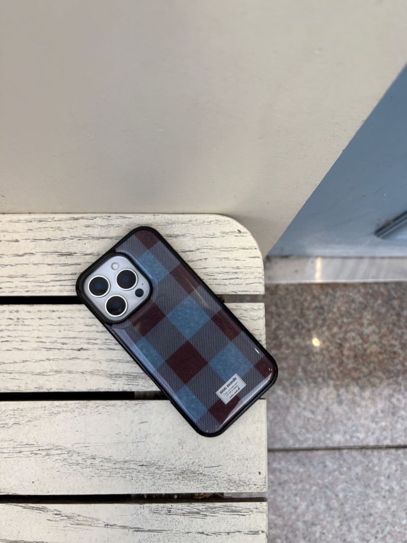 vintage check phone case