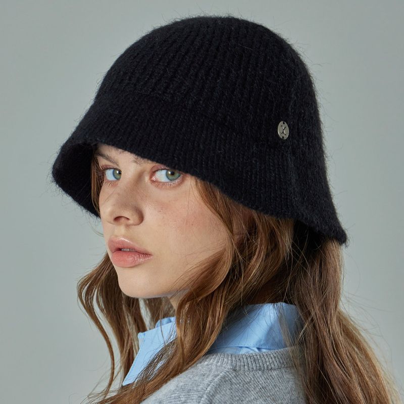 VA Curved Oval Metal Washed Knit Bucket Hat  / Black