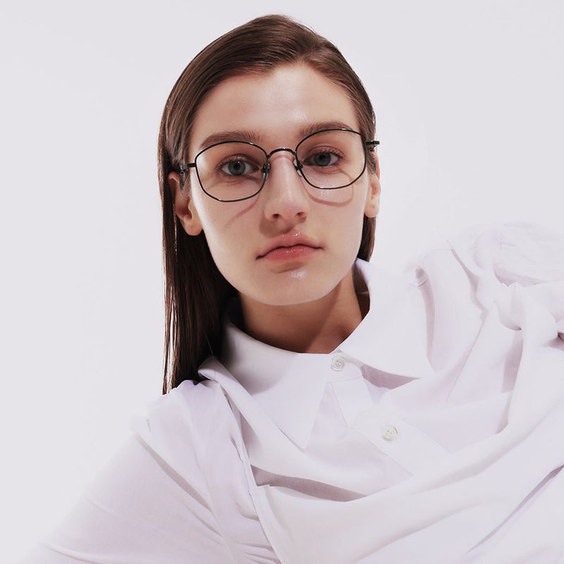 Knouun polygon titanium glasses CODE. 102. E Khaki