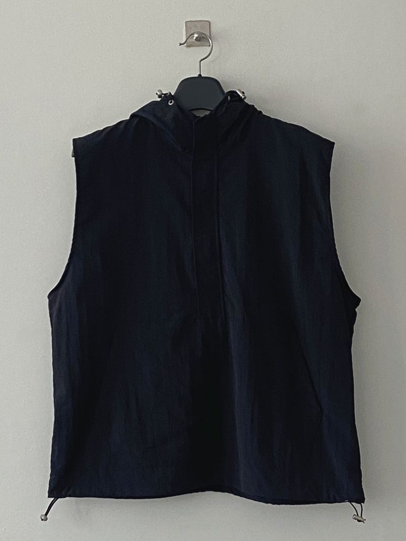 Track anorak vest