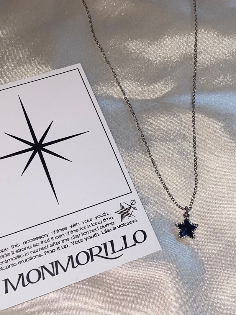 Little star necklace