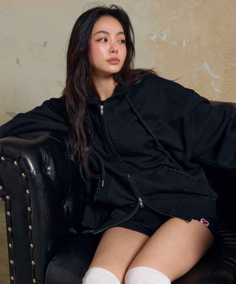 WASHED RUFFLE HOODIE ZIP-UP / BLACK