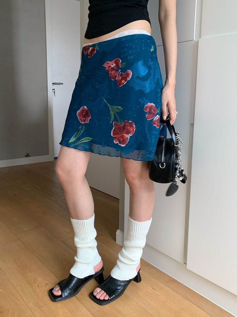 Red flower blue chiffon chiffon skirt