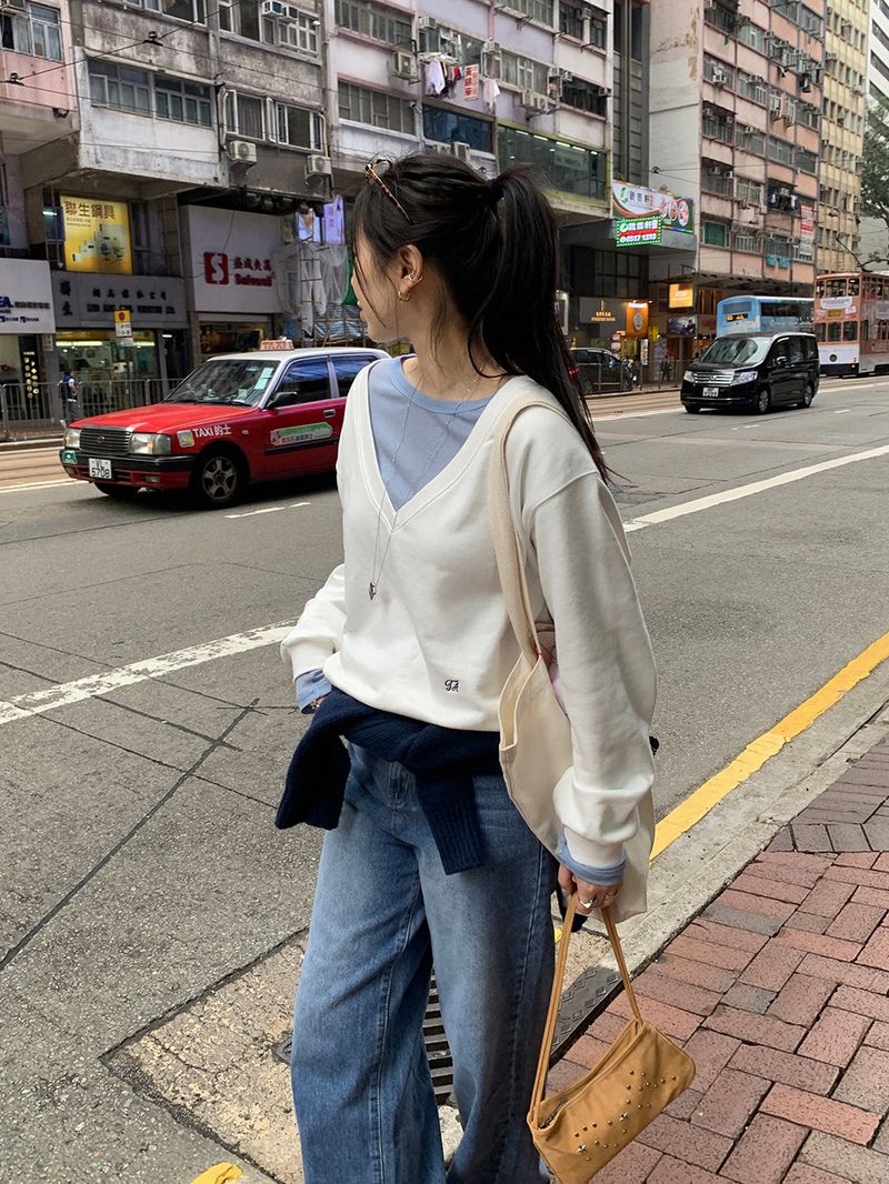 [MADE] TA DEEP V-NECK SWEATSHIRT