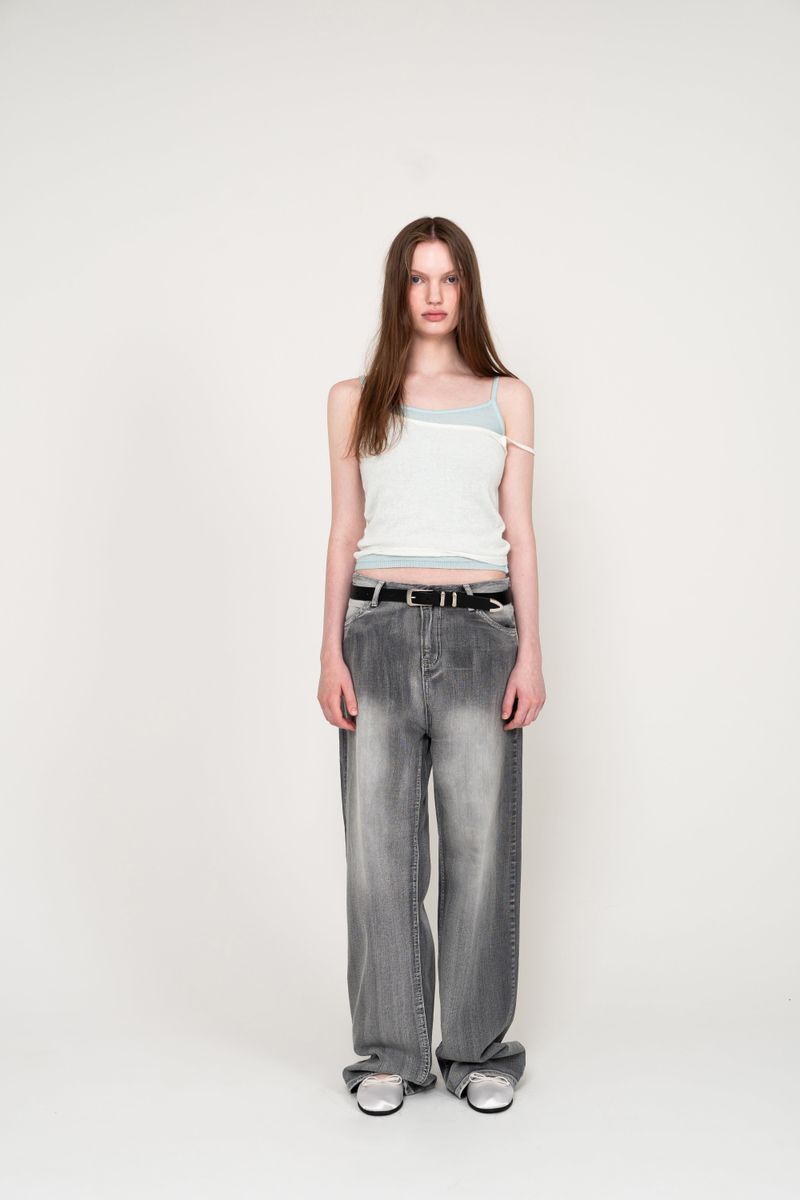 SUMMER SLEEVELESS (WHITE)