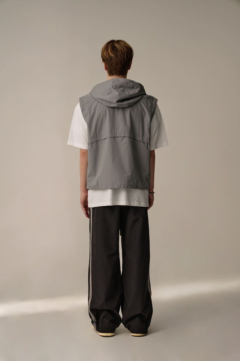HOODED PATTERN POINT VEST (GRAY)
