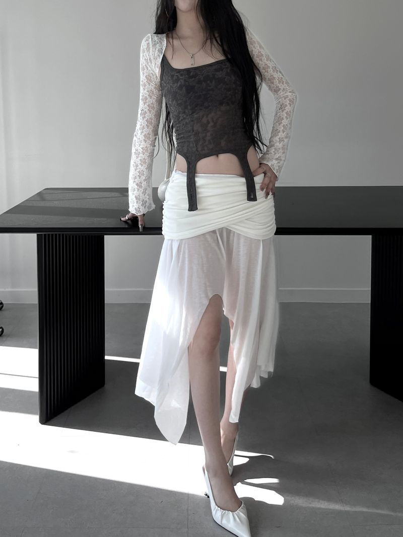 URBAN UNIQUE（アーバンユニーク）の「moisture shirring midi skirt (3color)（Skirts）」