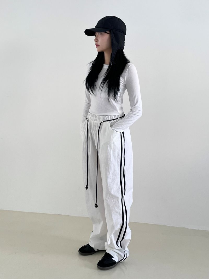 Hip track wide pants