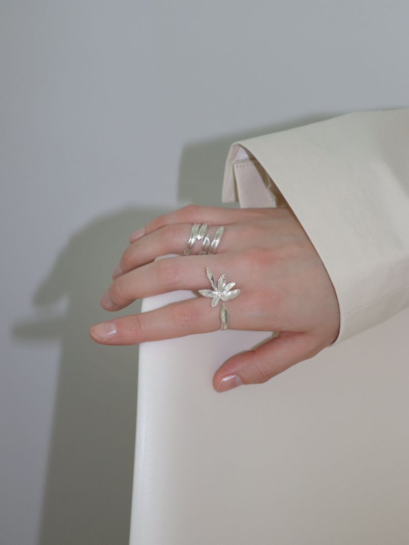 DOUBLE STEM RING