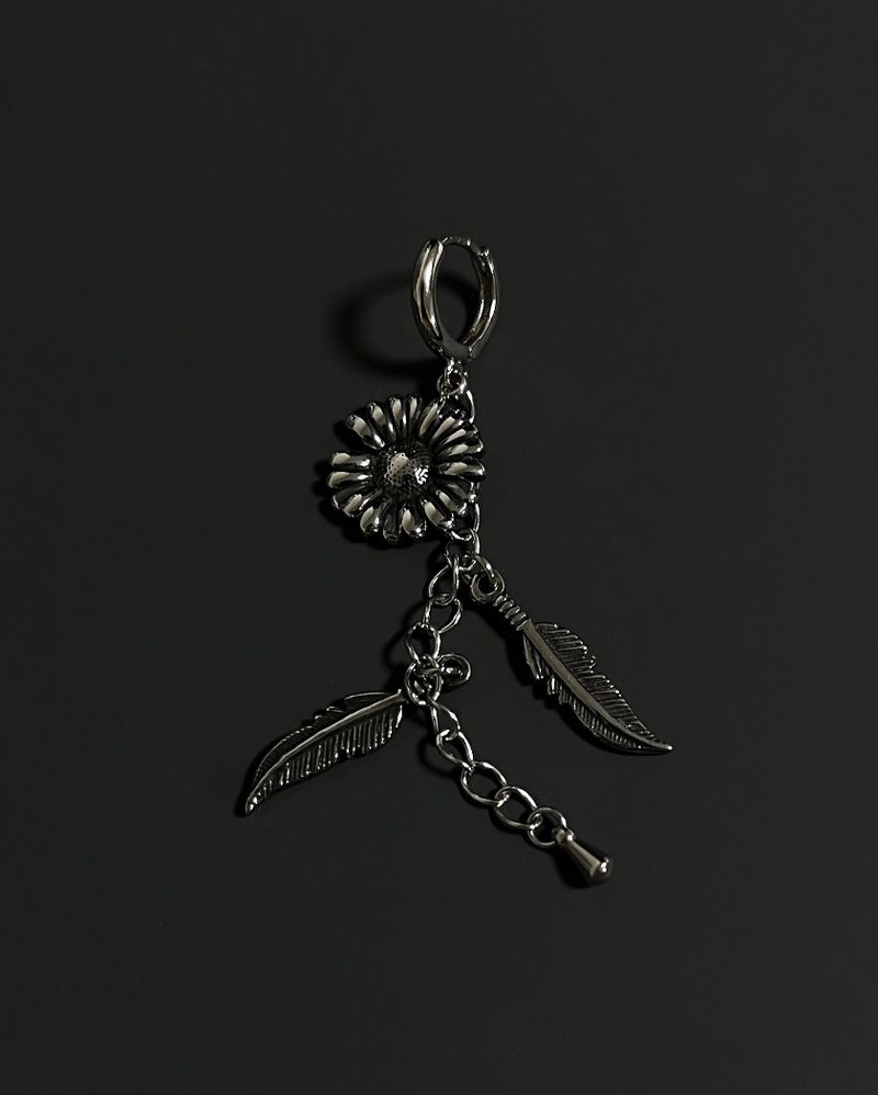 (RFS made) daisy chain layered earring