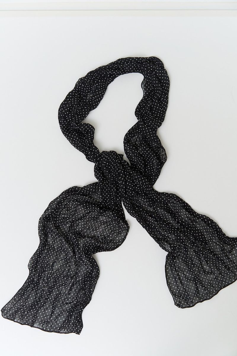 Leaf Dot Wrinkle Scarf
