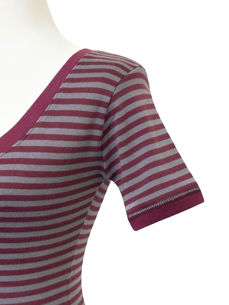 girl stripe tee
