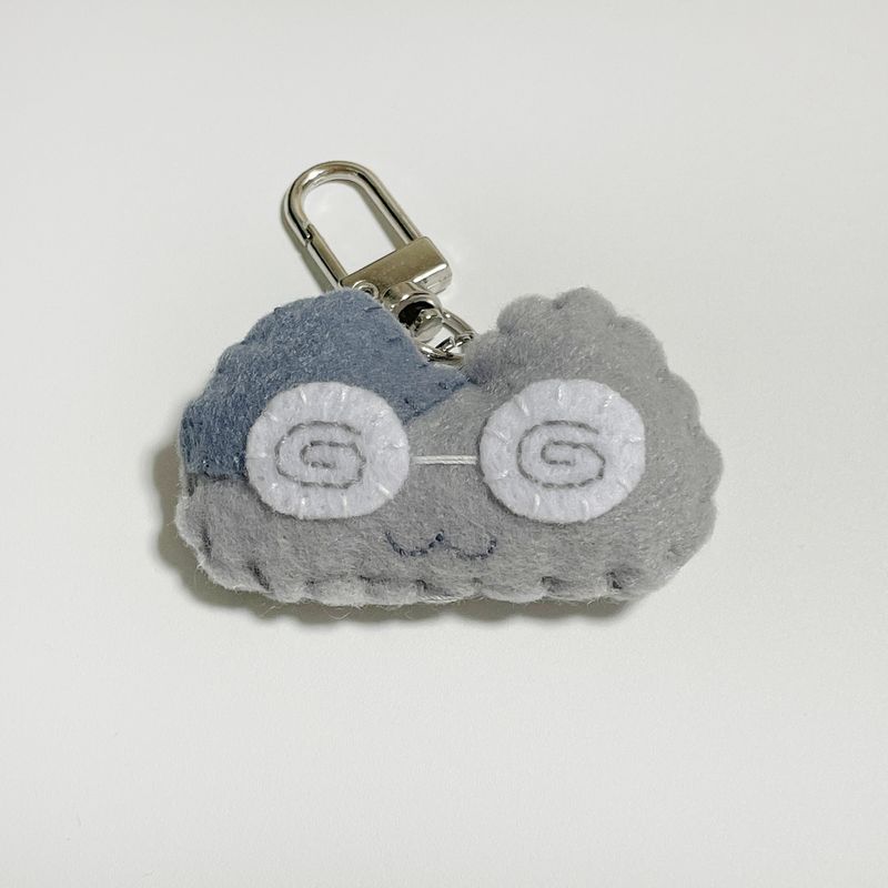 [MADE] Glasses Cat Key ring