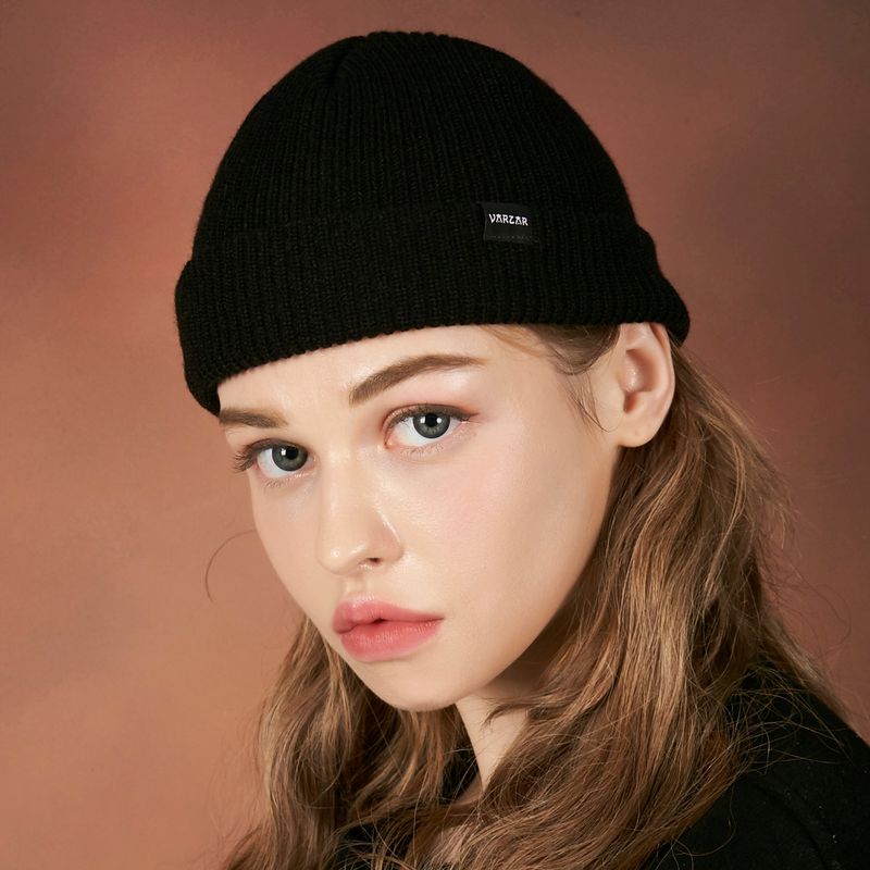 VARZAR（バザール）の「Minimal label beanie（Accessories）」