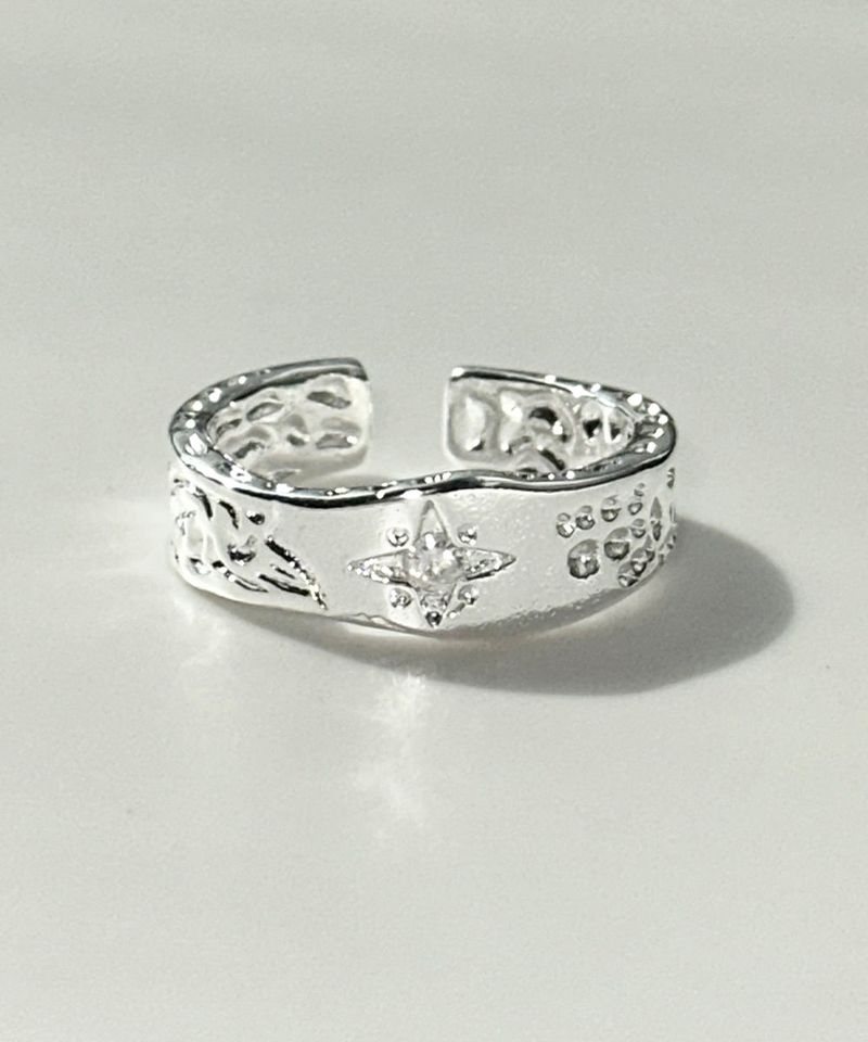 Adamdree(アダムドリー)の「White Star cubic Ring(Accessories)」