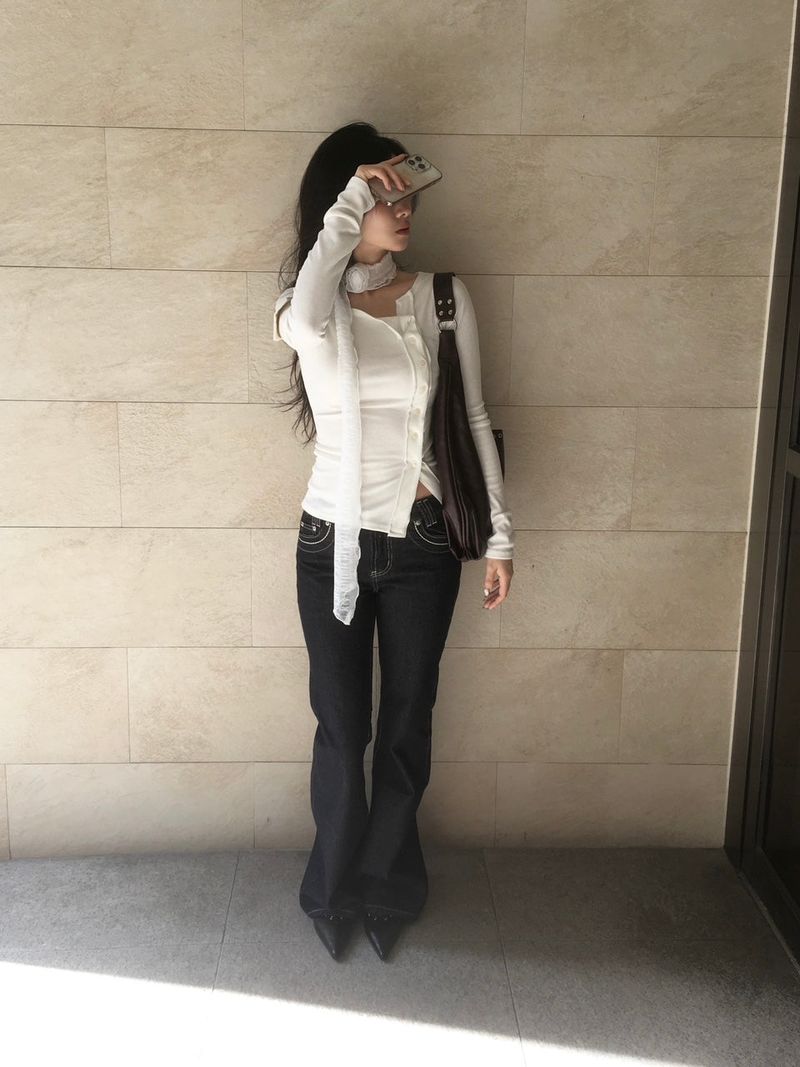 Wrinkle flower scarf