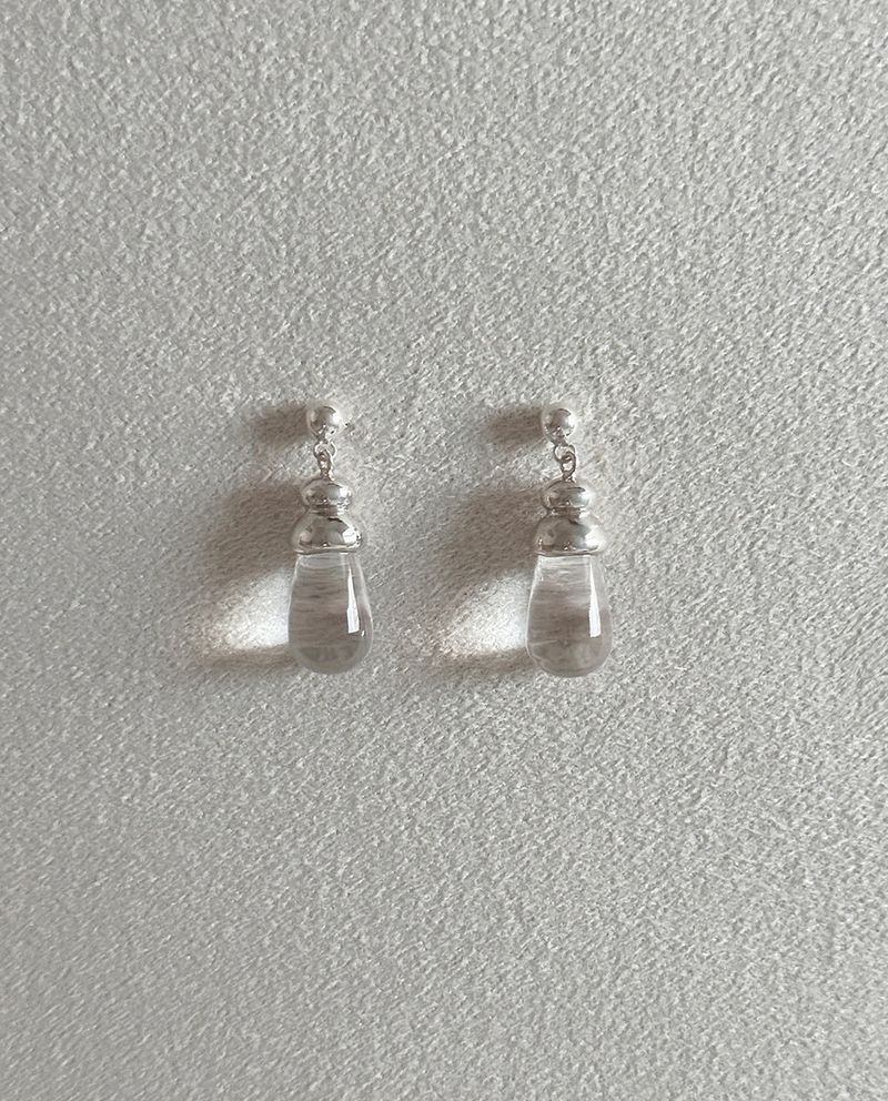 ANDEZVOUS(アンデビュー)の「QUARTZ HOUSE EARRINGS(Accessories)」