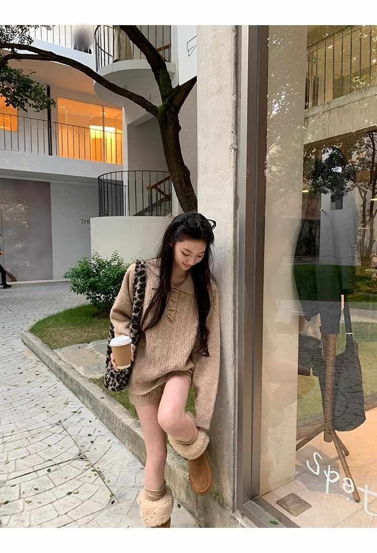 Oatmeal toggle wool twisted knitwear two-piece set