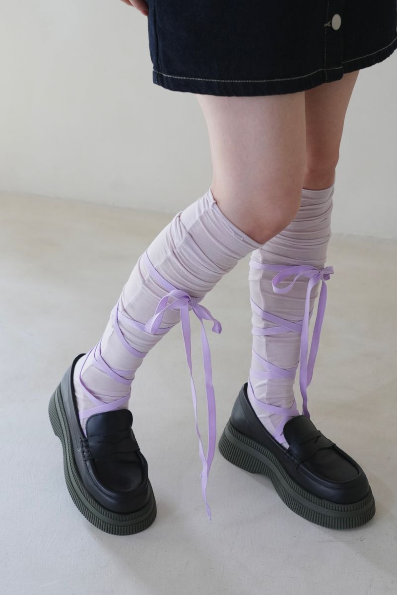 cross ribbon high socks