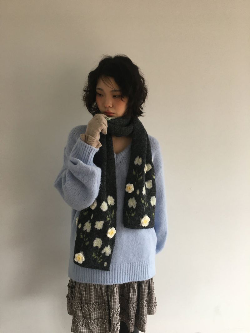 Daisy Wool Touch Muffler (2color)