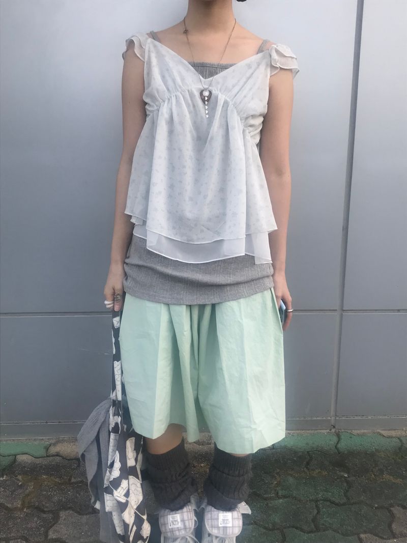 apple mint flare skirt