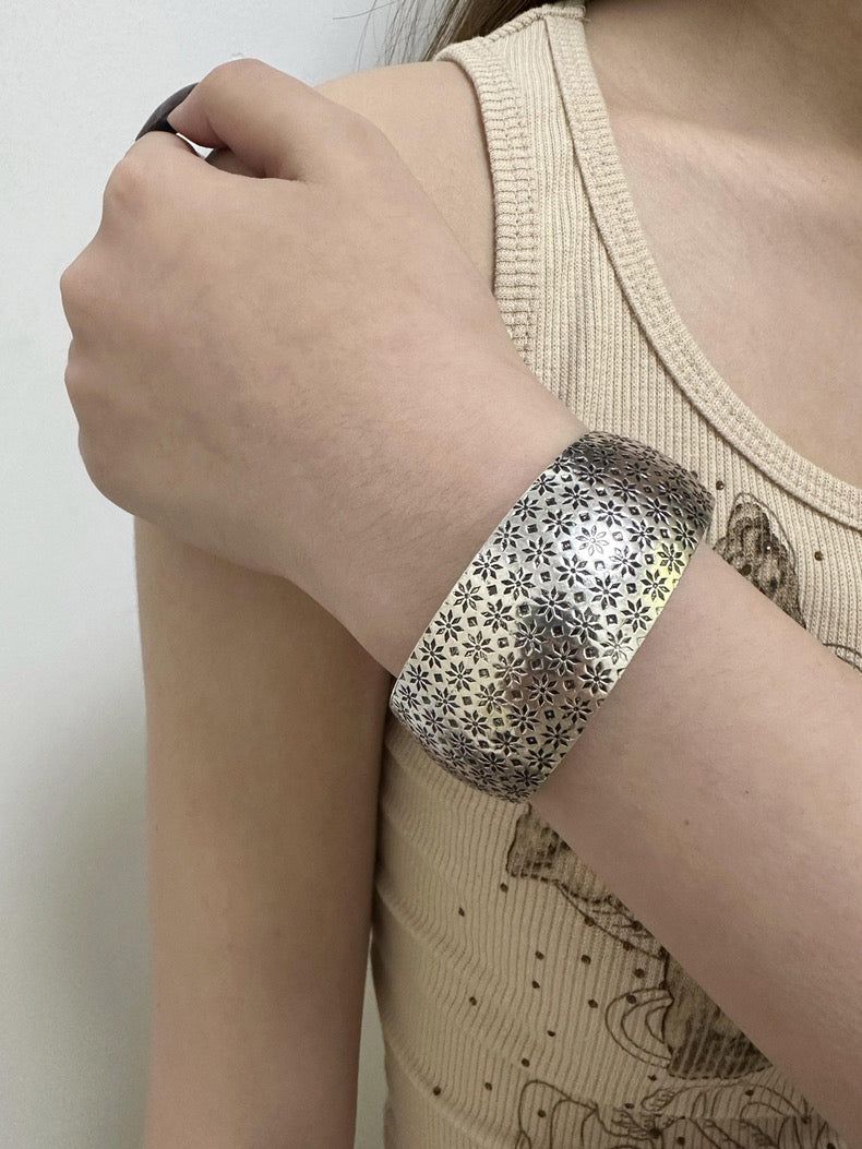 Ethnic flower bangle