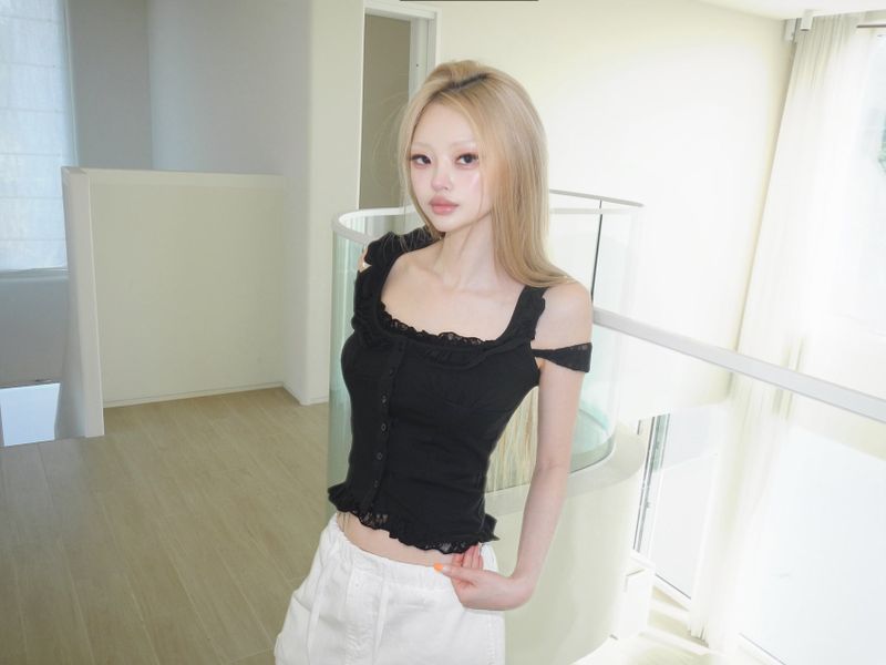 carrot frill top(2 color)
