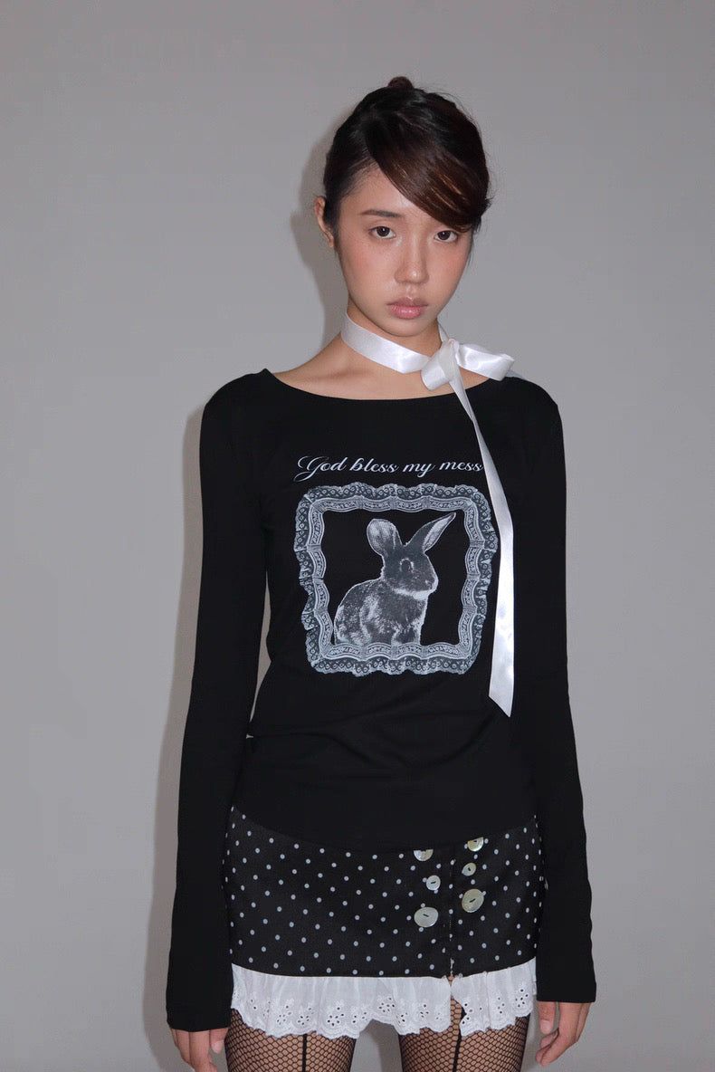 eatmeplz* ブラックレースラビット ラウンドネック プリントフィット長袖Tシャツ