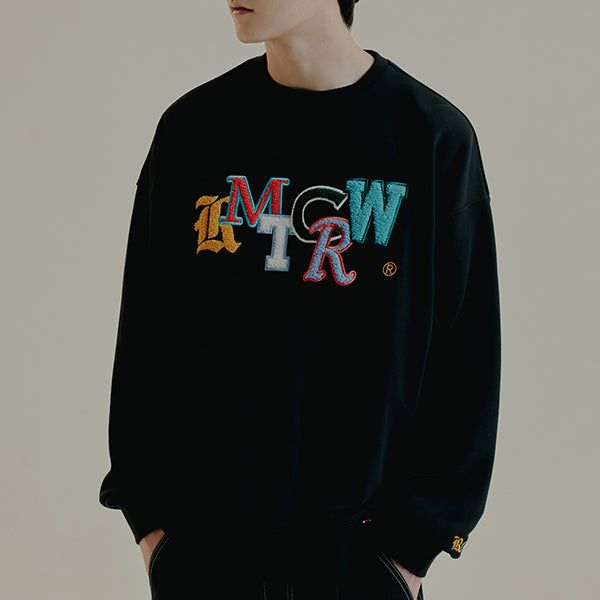 OUT FONT LOGO CREWNECK