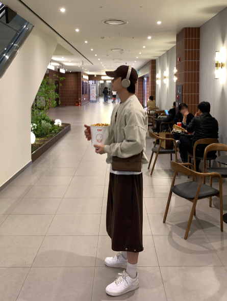 Kuiper Basic Snap Button Bermuda Pants