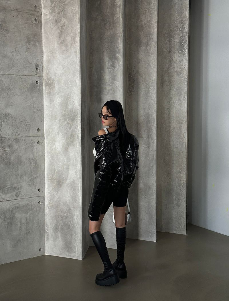 Enamel Glossy Cropped Padding