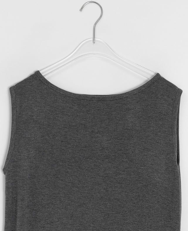 Hochimi Frill Layered Sleeveless
