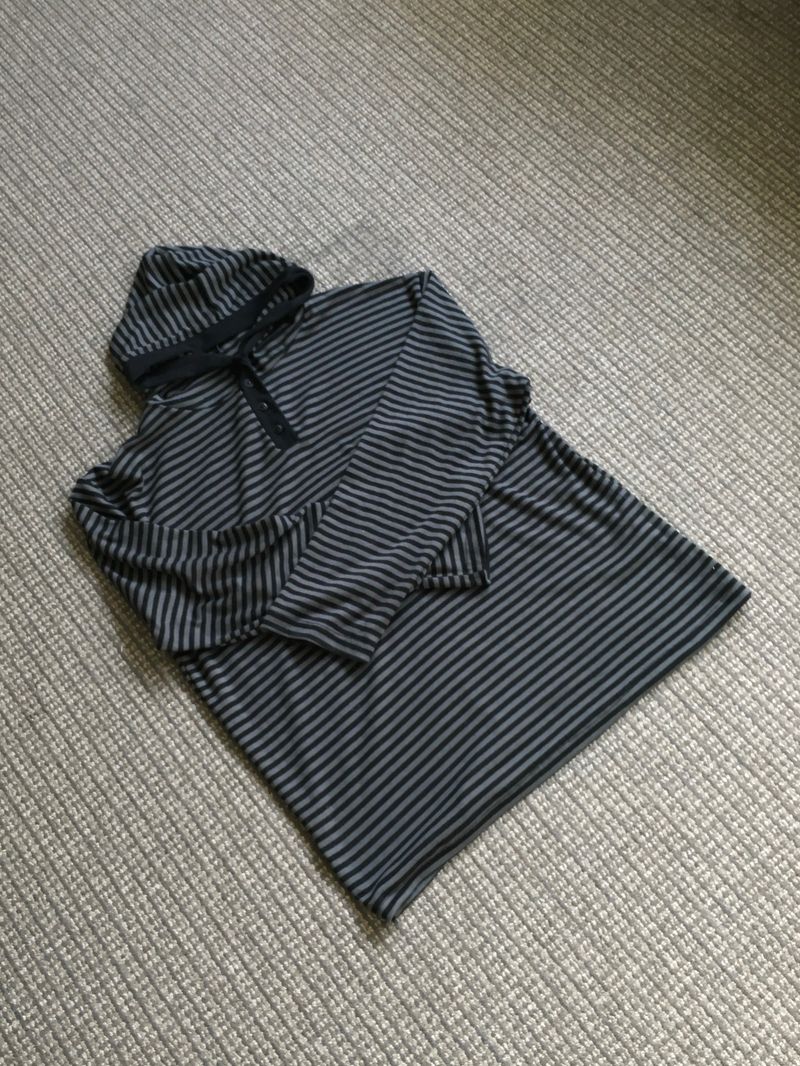 Slim Striped Henley Neck Hoodie (4c)