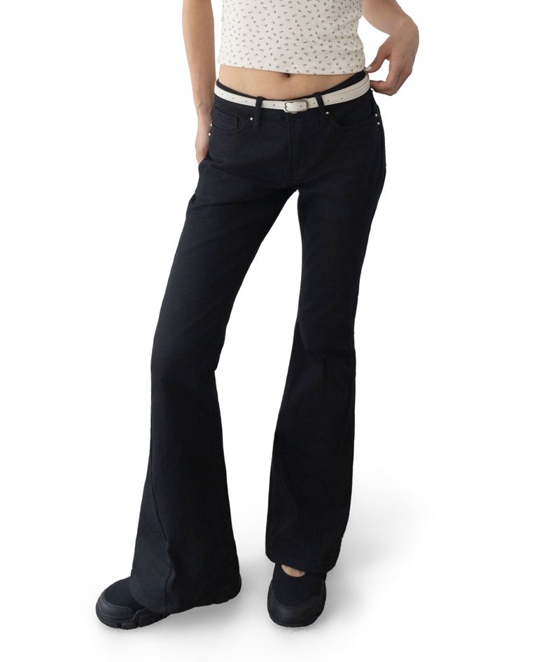 un:tyl（オンタイル）の「Iva Studded Low-Rise Bootcut Jeans（Pants）」