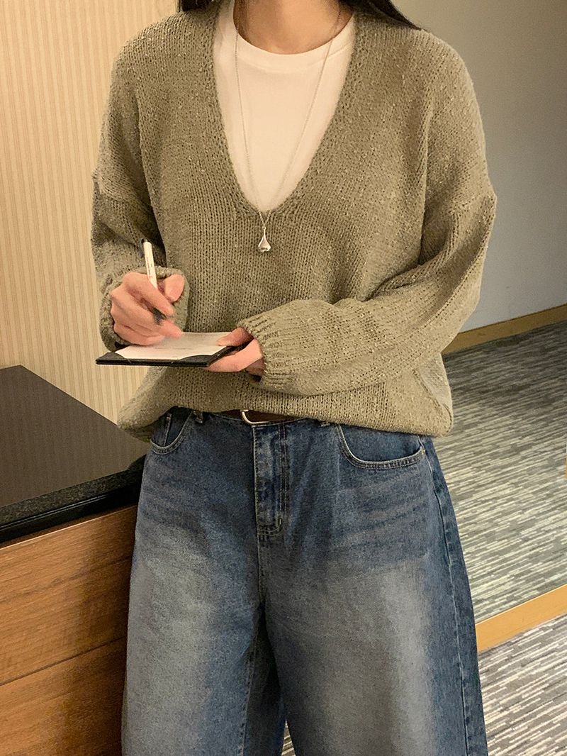 [MADE] Rieze Deep V Knit
