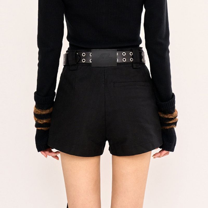 Multi-Pocket Short - Black
