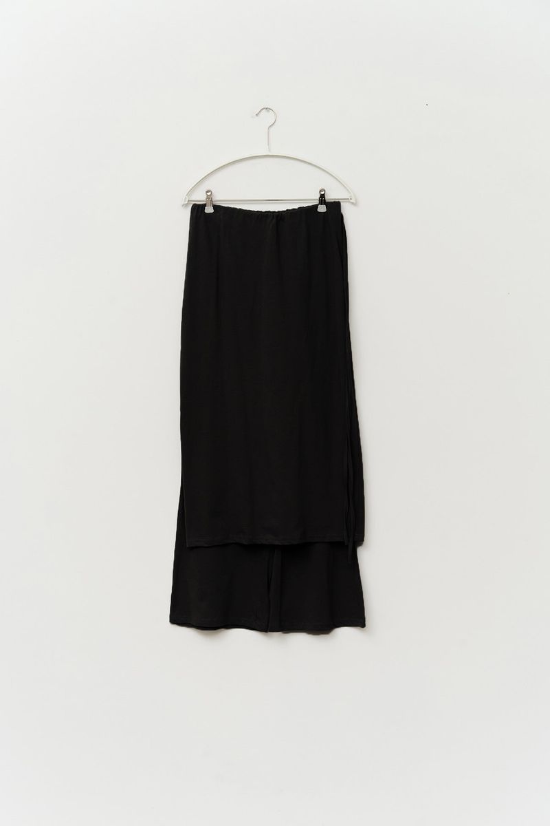 (W) Solan Slit Skirt Pants