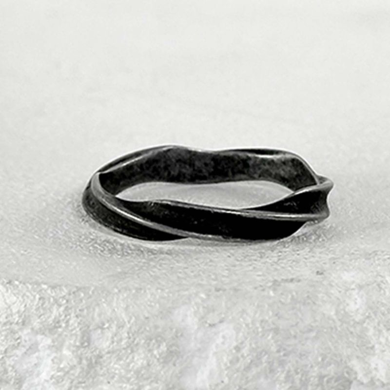 SS-Twist wave Ring_black silver