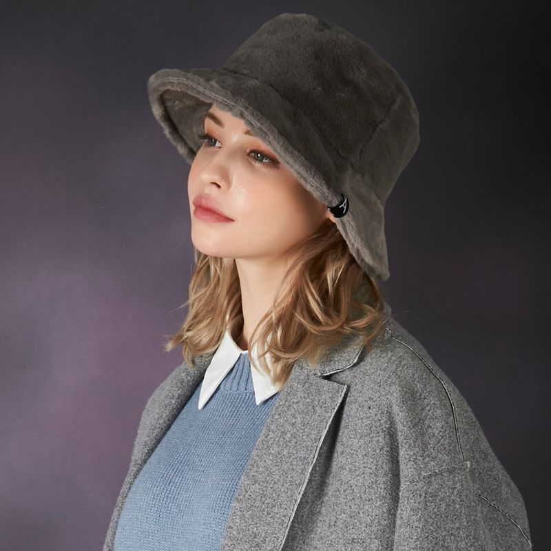 Fur logo point bucket hat GRAY