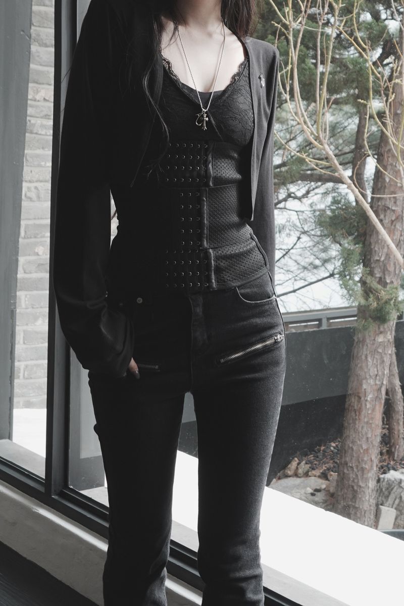 minimal seal cropped bolero