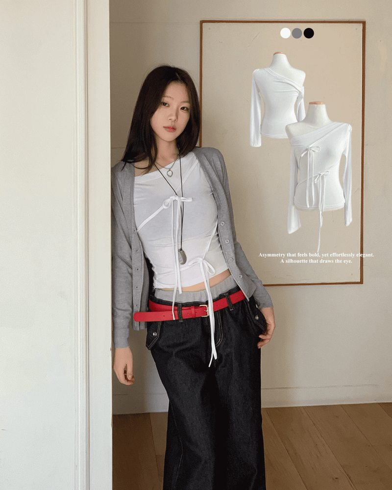 GUSTA（グスタ）の「Kaira One Off Strap Long Sleeve T-shirt（Tops）」