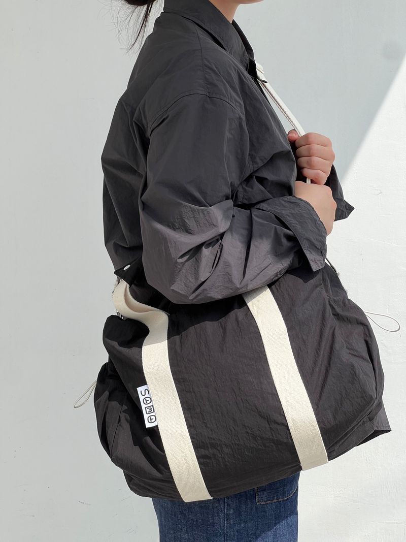 Holiday Mood Bag-black