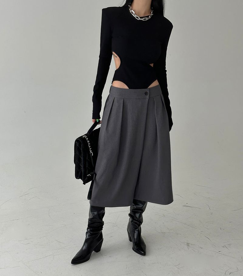 Bermuda Pintuck Slacks Shorts