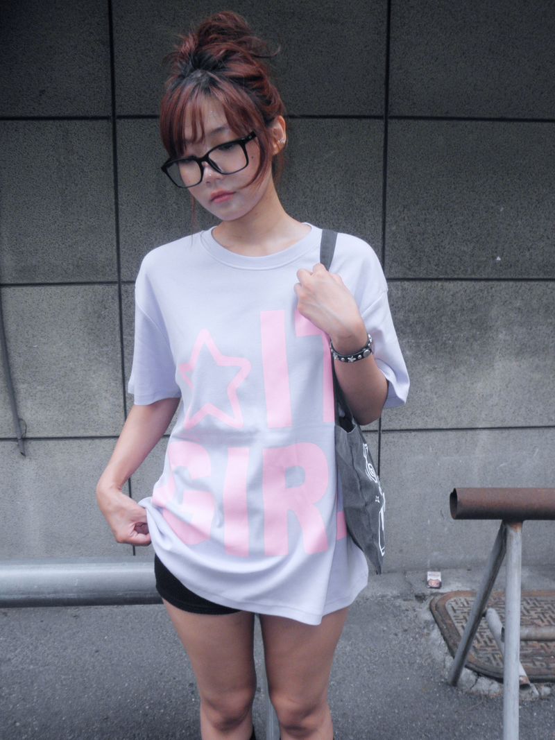 IT GIRL Tシャツ (PURPLE)